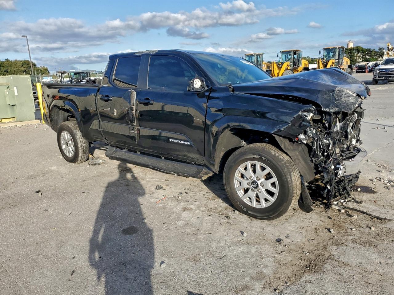 2024 TOYOTA TACOMA DOUBLE CAB photo 4