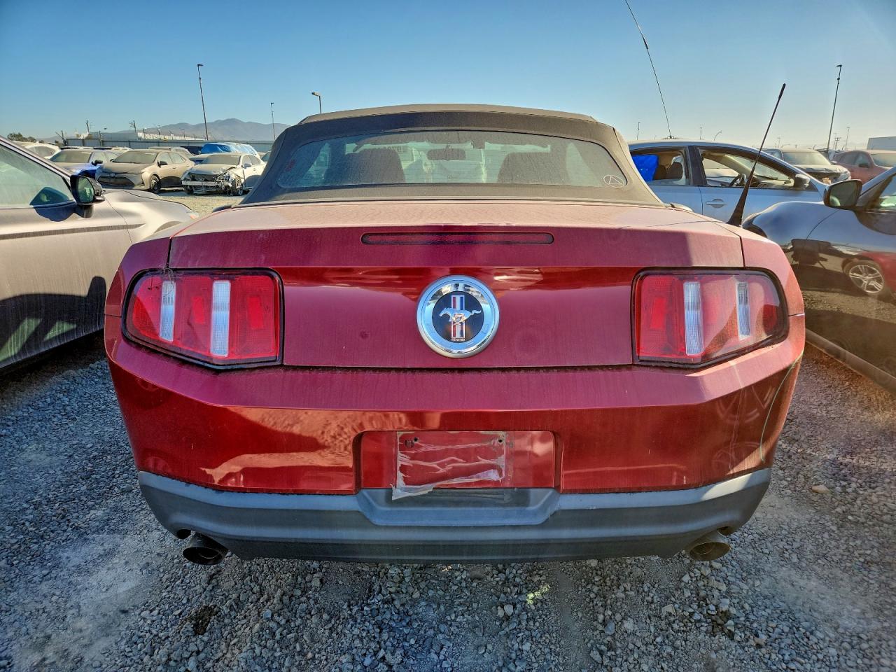 2012 FORD MUSTANG photo 11