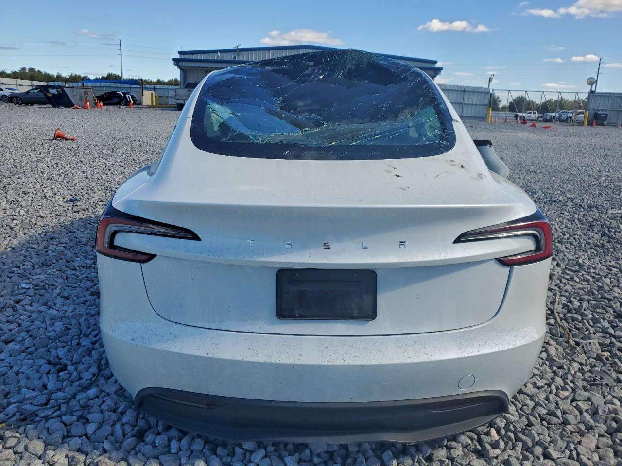 2024 TESLA MODEL 3 photo 11