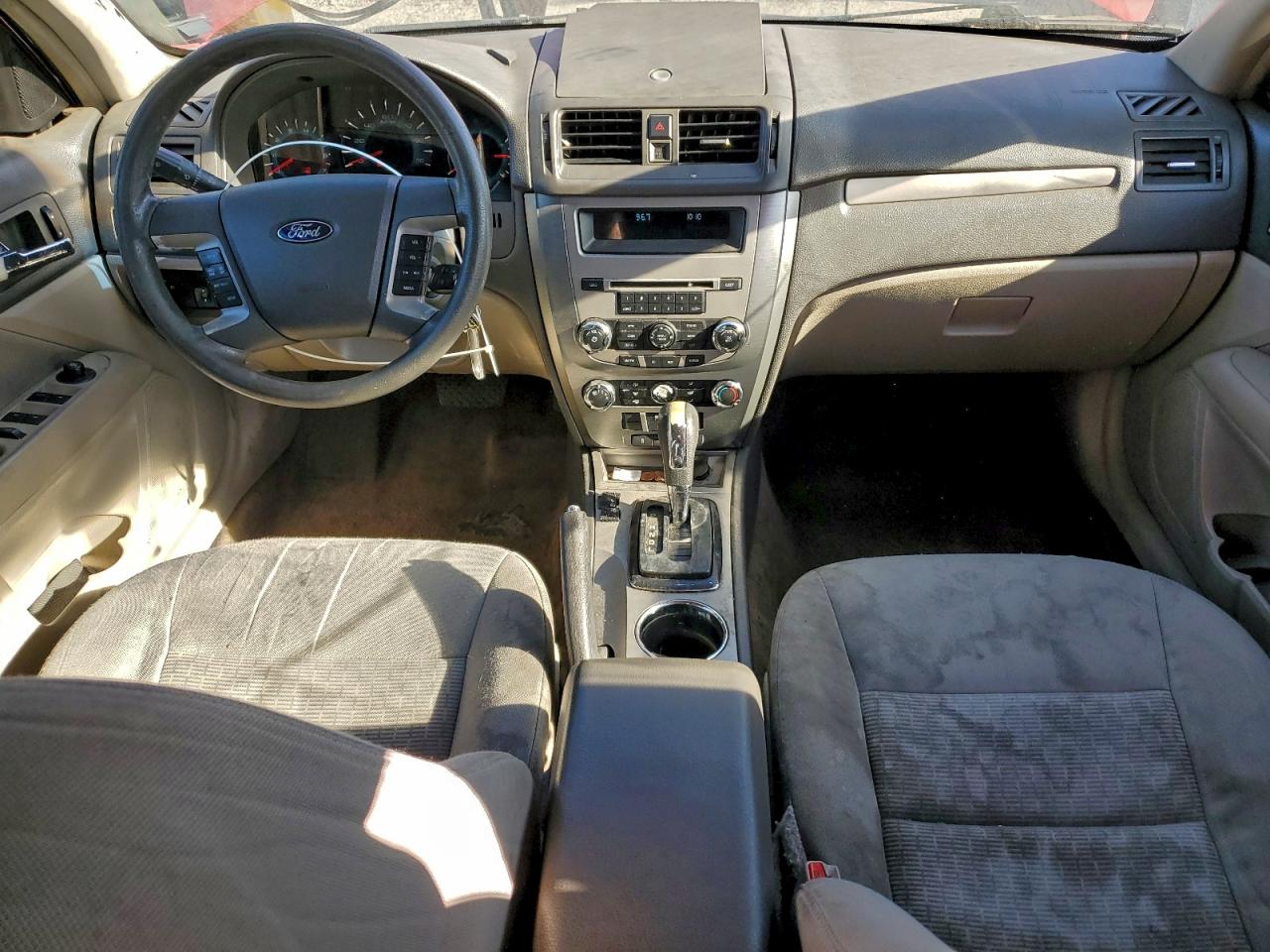 2010 FORD FUSION photo 22