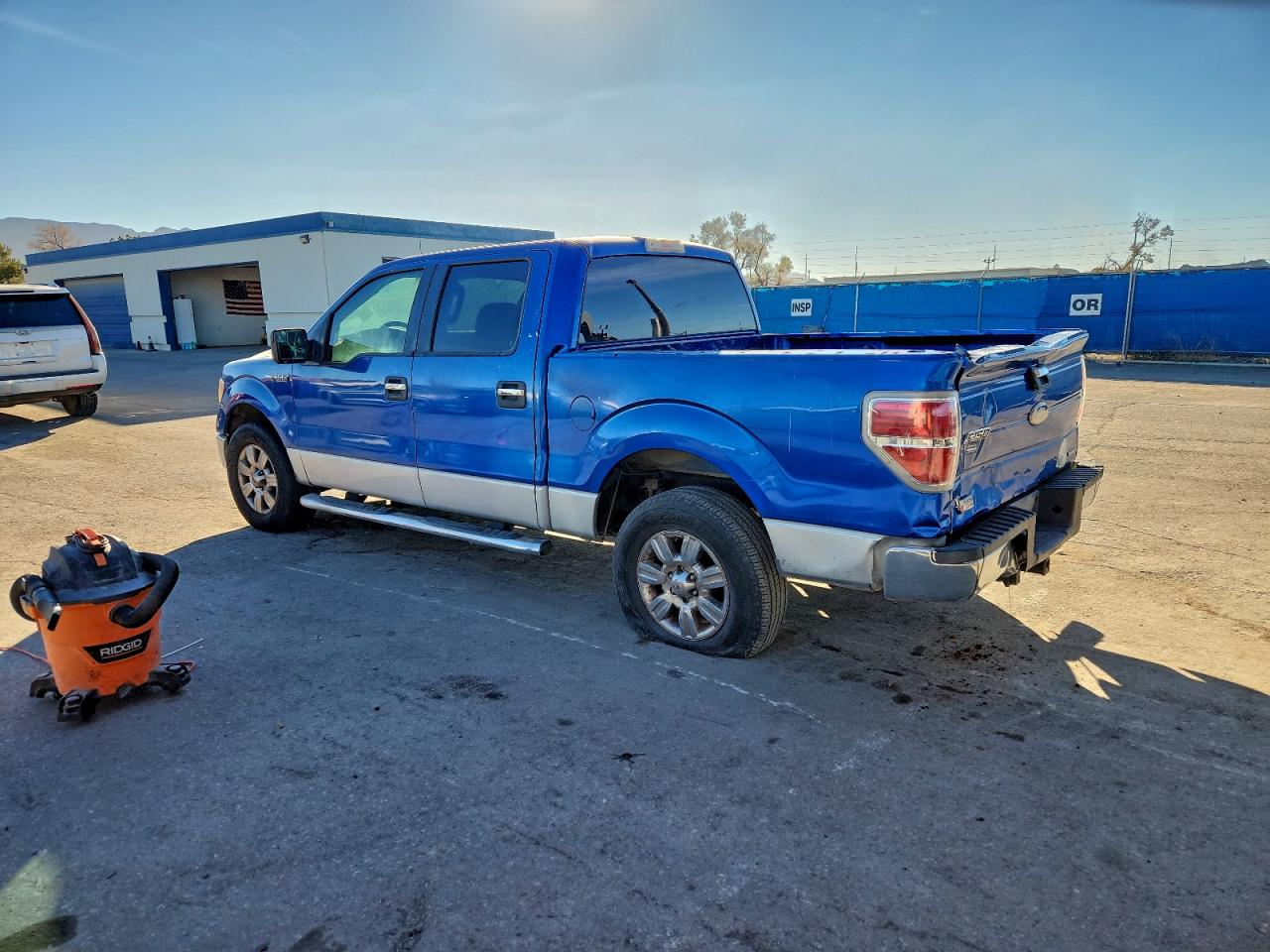 2011 FORD F150 SUPERCREW photo 2
