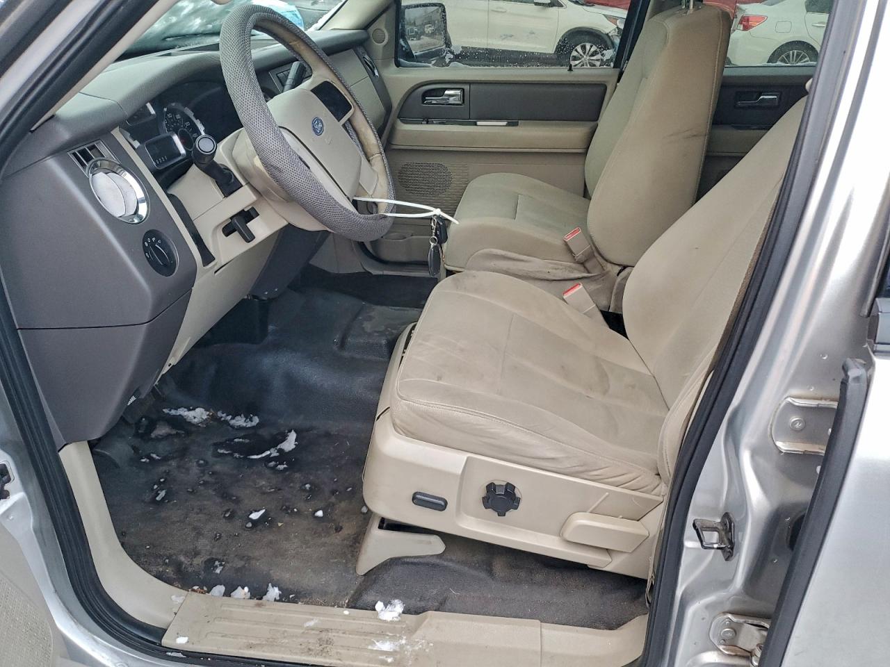 2010 FORD EXPEDITION XLT photo 7