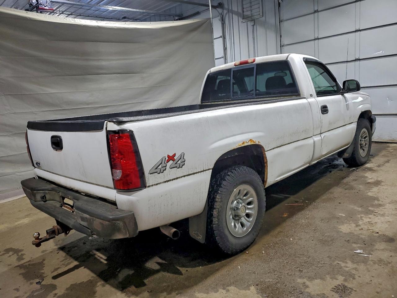 2005 CHEVROLET SILVERADO K1500 photo 3