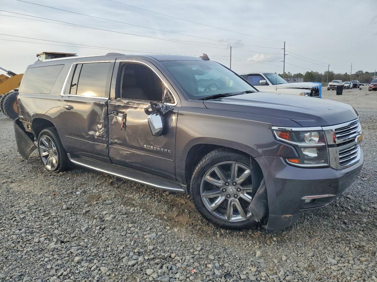 2018 CHEVROLET SUBURBAN K1500 PREMIER photo 4