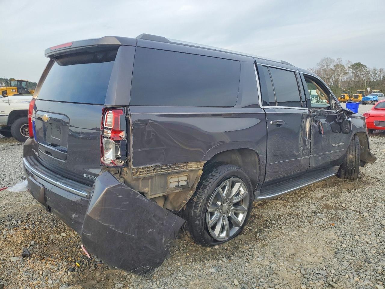 2018 CHEVROLET SUBURBAN K1500 PREMIER photo 3