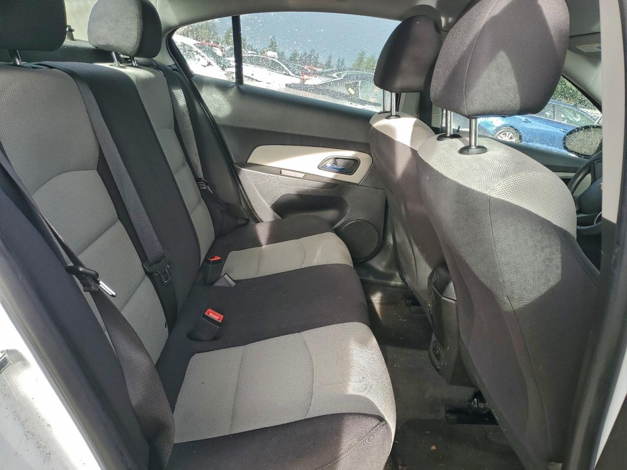 2015 CHEVROLET CRUZE LS photo 19
