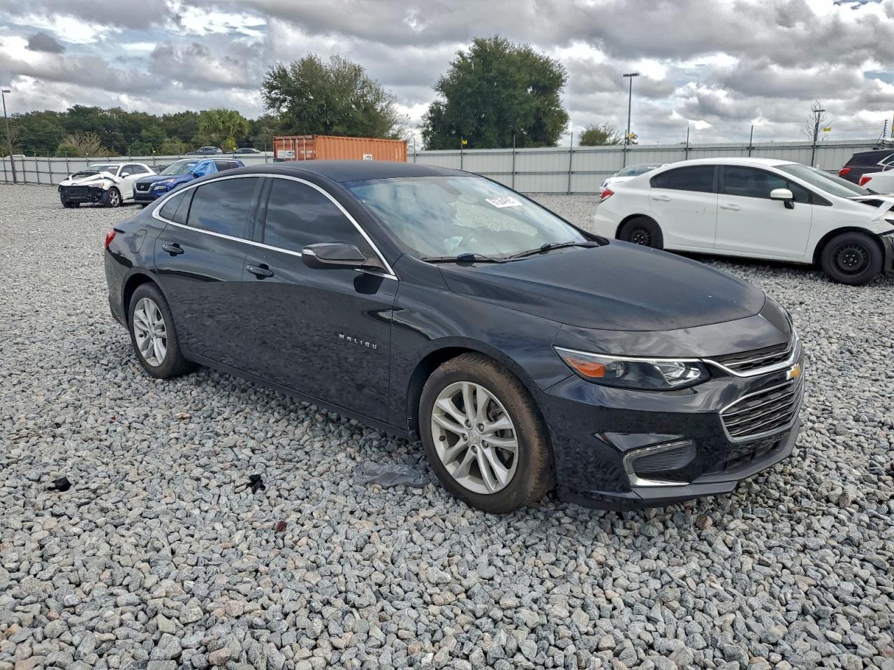 2017 CHEVROLET MALIBU LT photo 7