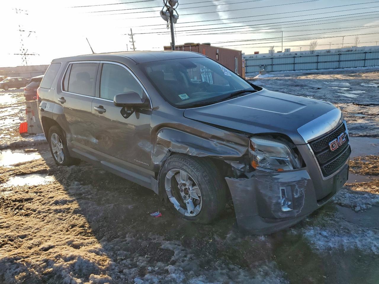 2012 GMC TERRAIN SLE photo 4