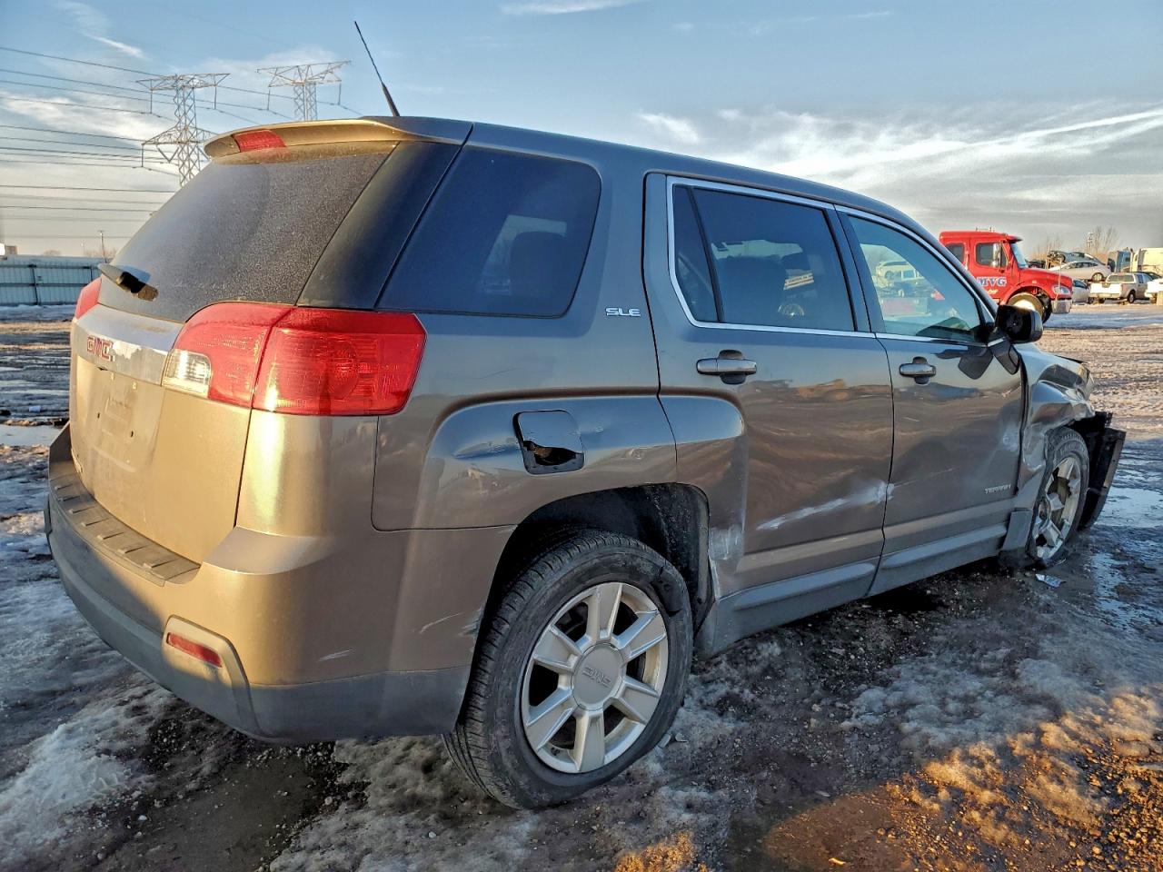 2012 GMC TERRAIN SLE photo 3