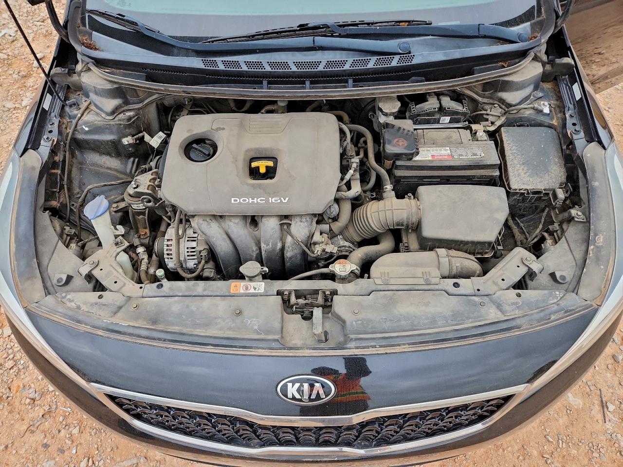 2017 KIA FORTE LX photo 11