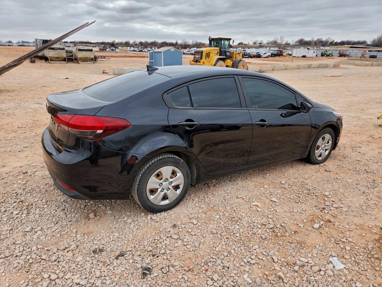 2017 KIA FORTE LX photo 3