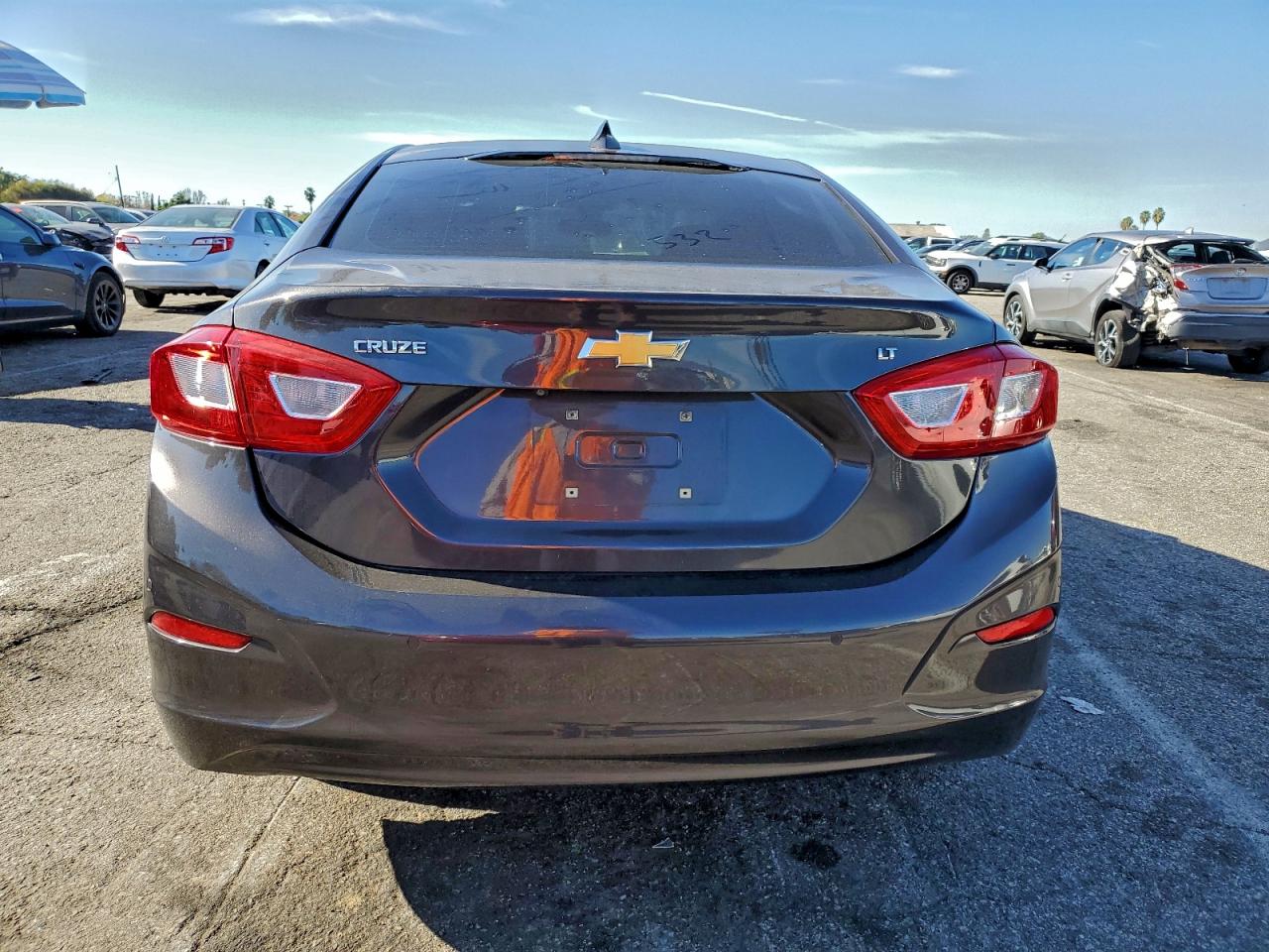 2016 CHEVROLET CRUZE LT photo 6