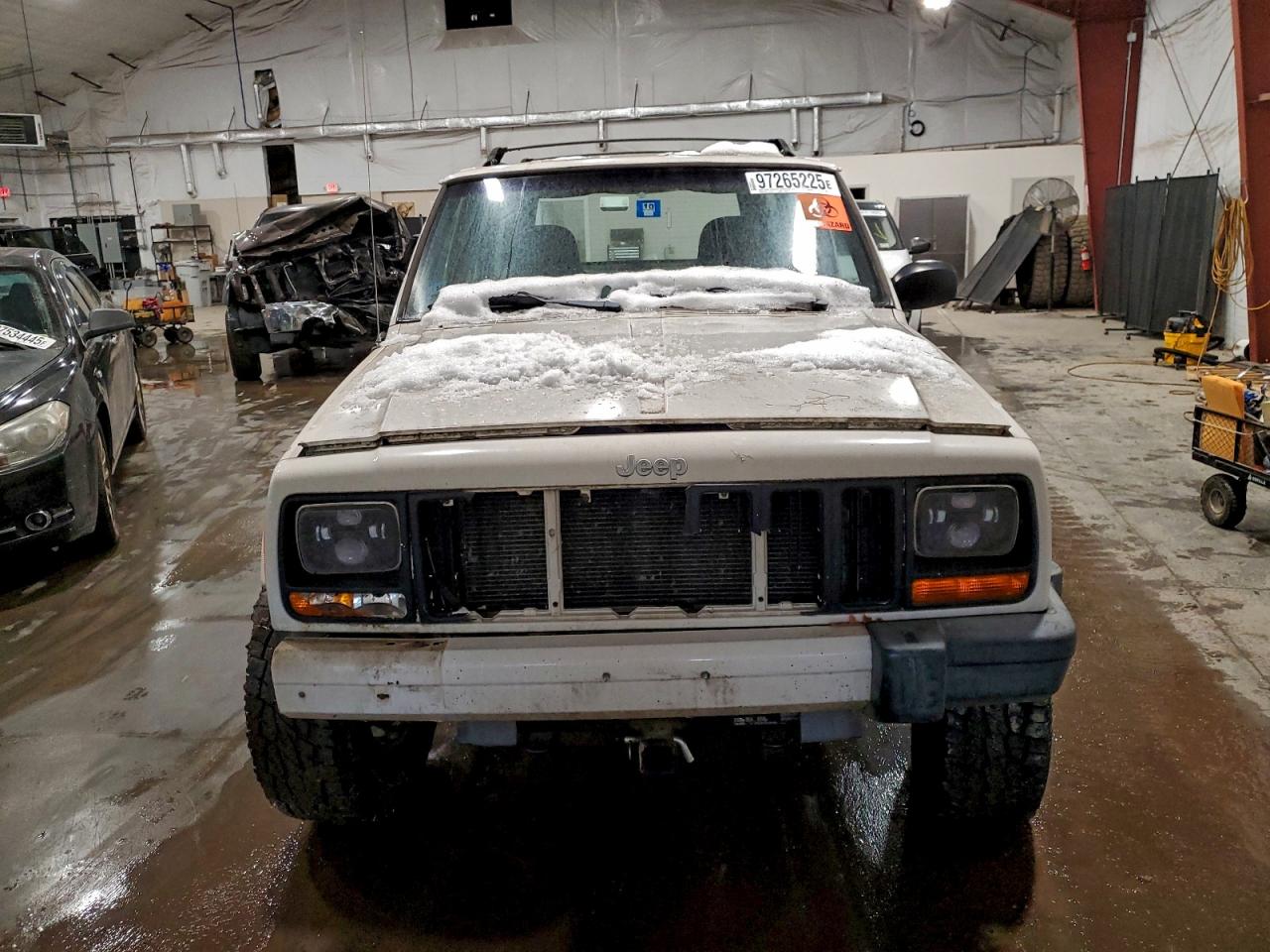 1999 JEEP CHEROKEE SPORT photo 5