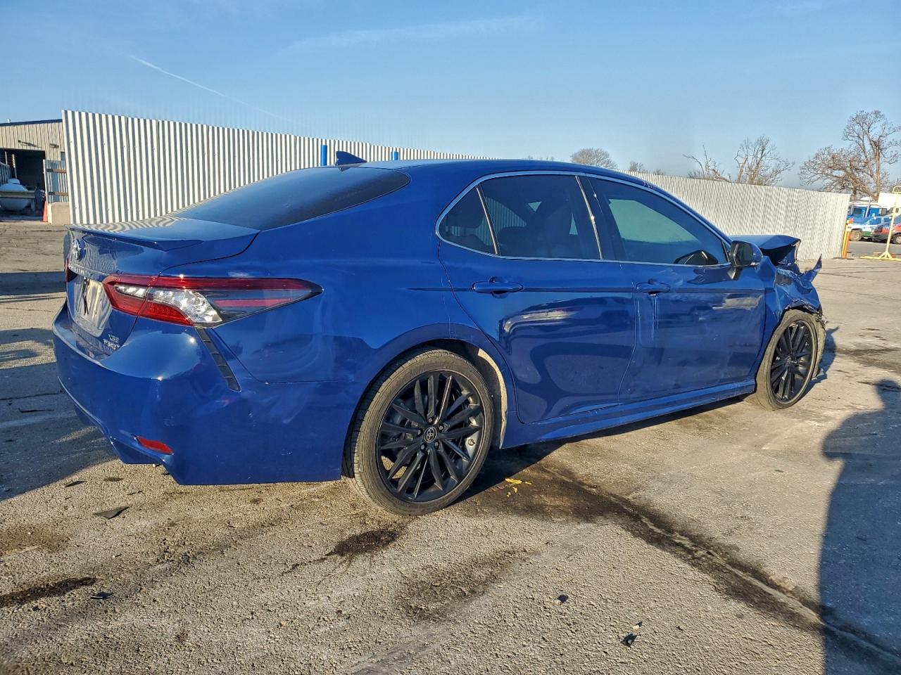 2023 TOYOTA CAMRY XSE photo 3