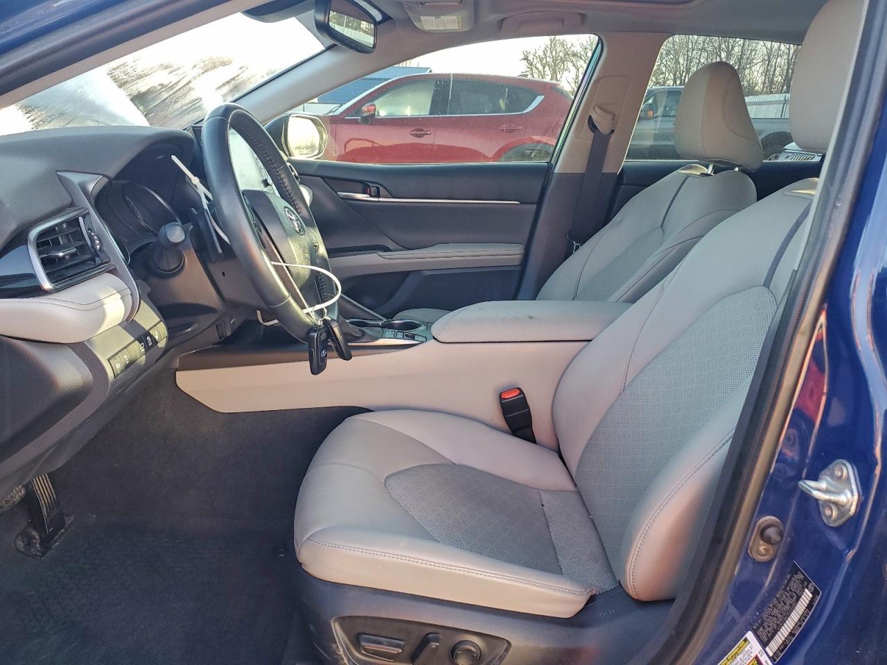 2023 TOYOTA CAMRY XSE photo 7