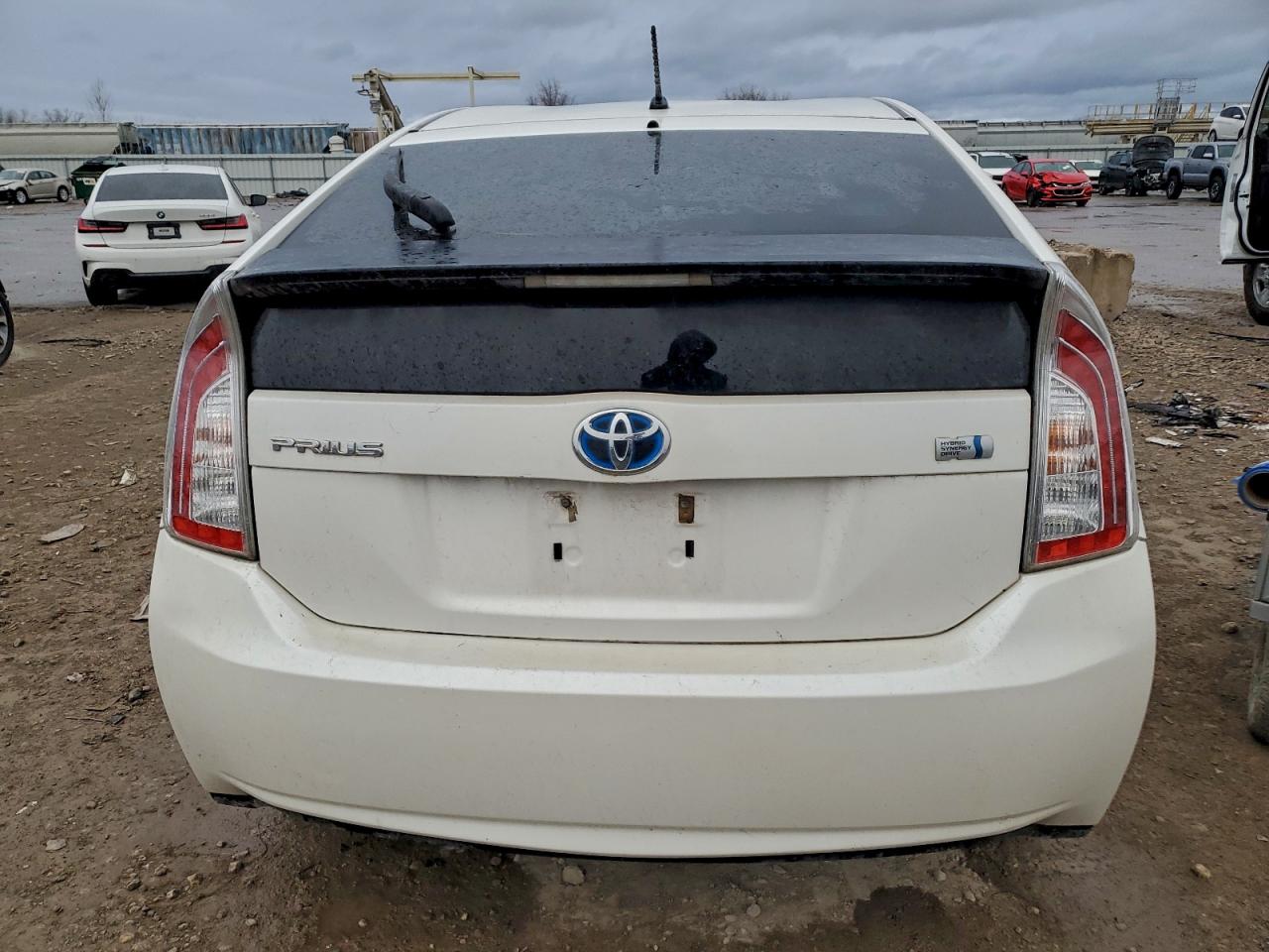 2012 TOYOTA PRIUS photo 6