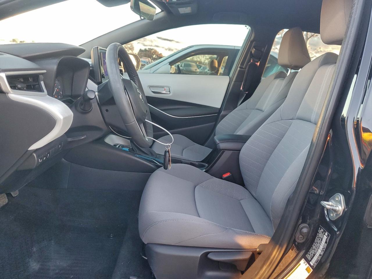 2024 TOYOTA COROLLA LE photo 7