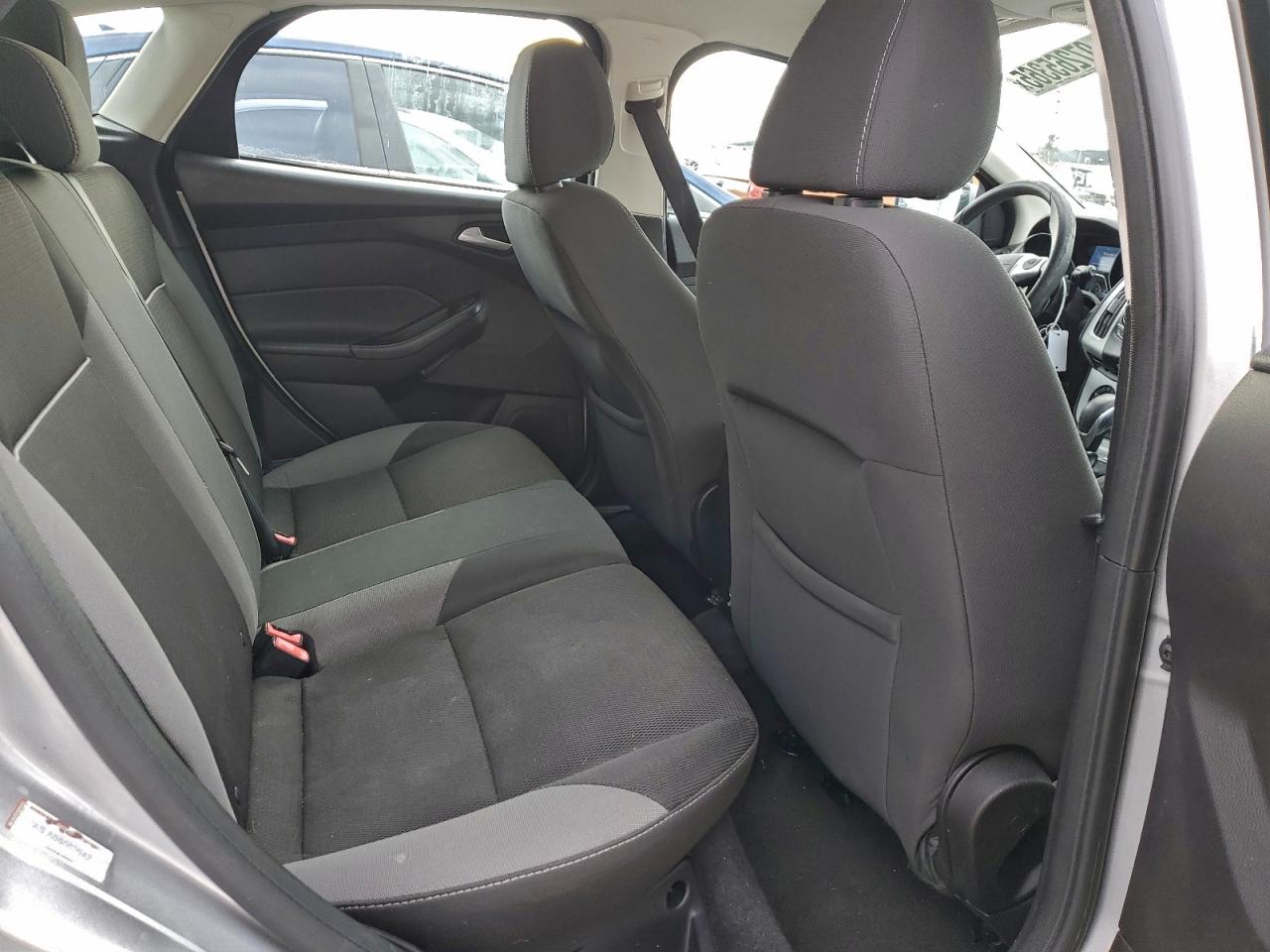 2013 FORD FOCUS SE photo 10