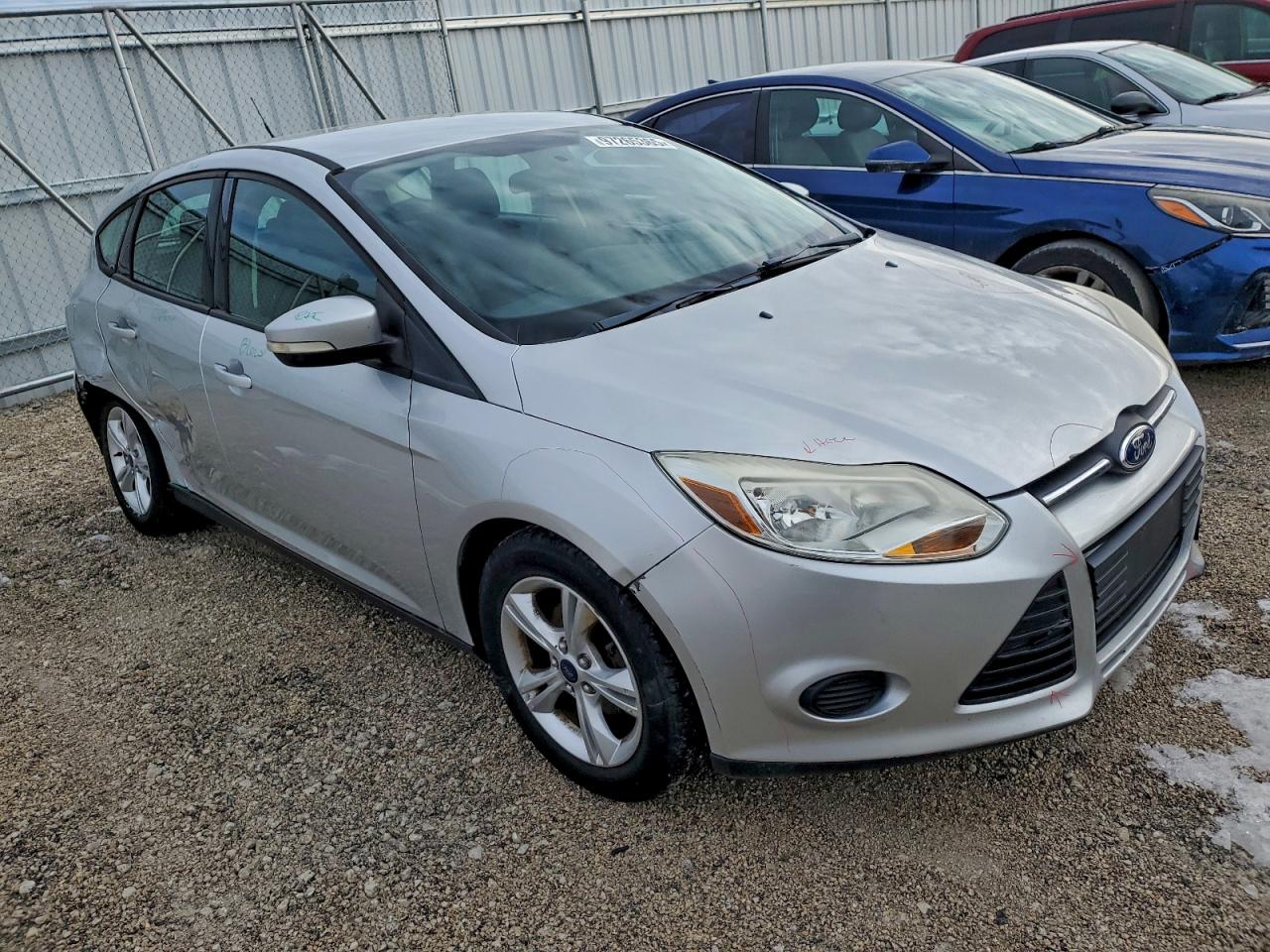 2013 FORD FOCUS SE photo 4