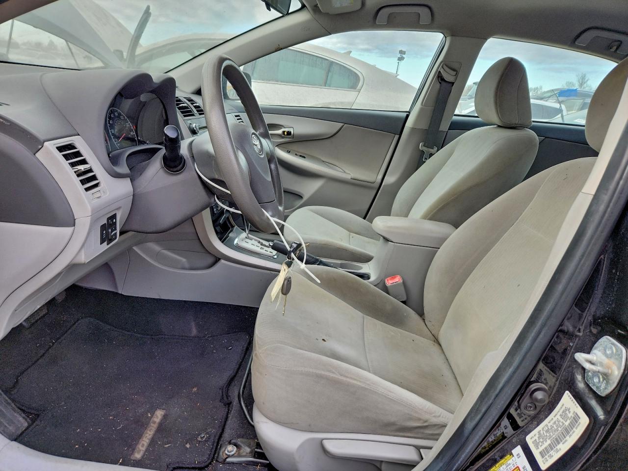 2010 TOYOTA COROLLA BASE photo 7