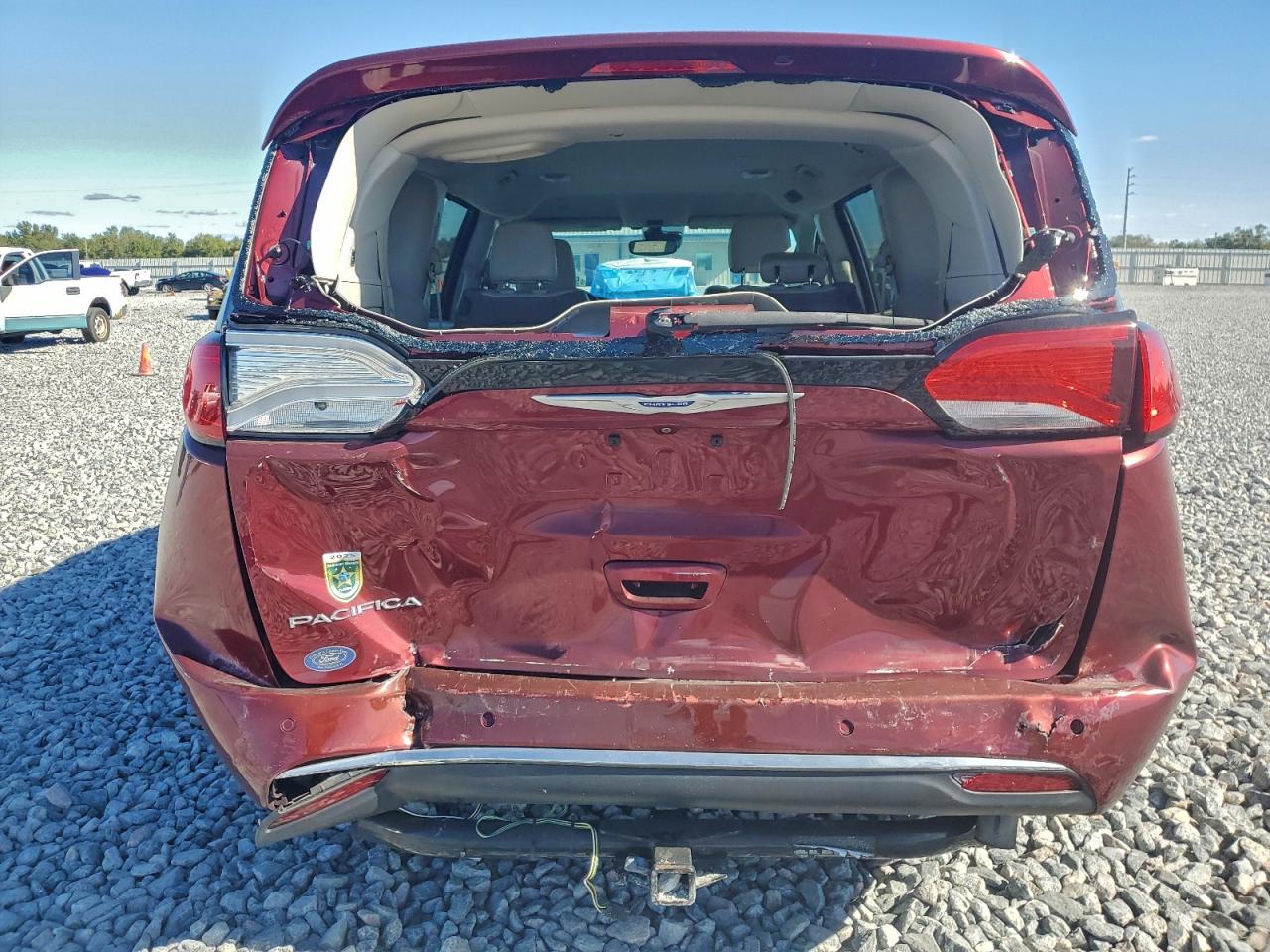 2019 CHRYSLER PACIFICA TOURING L PLUS photo 11