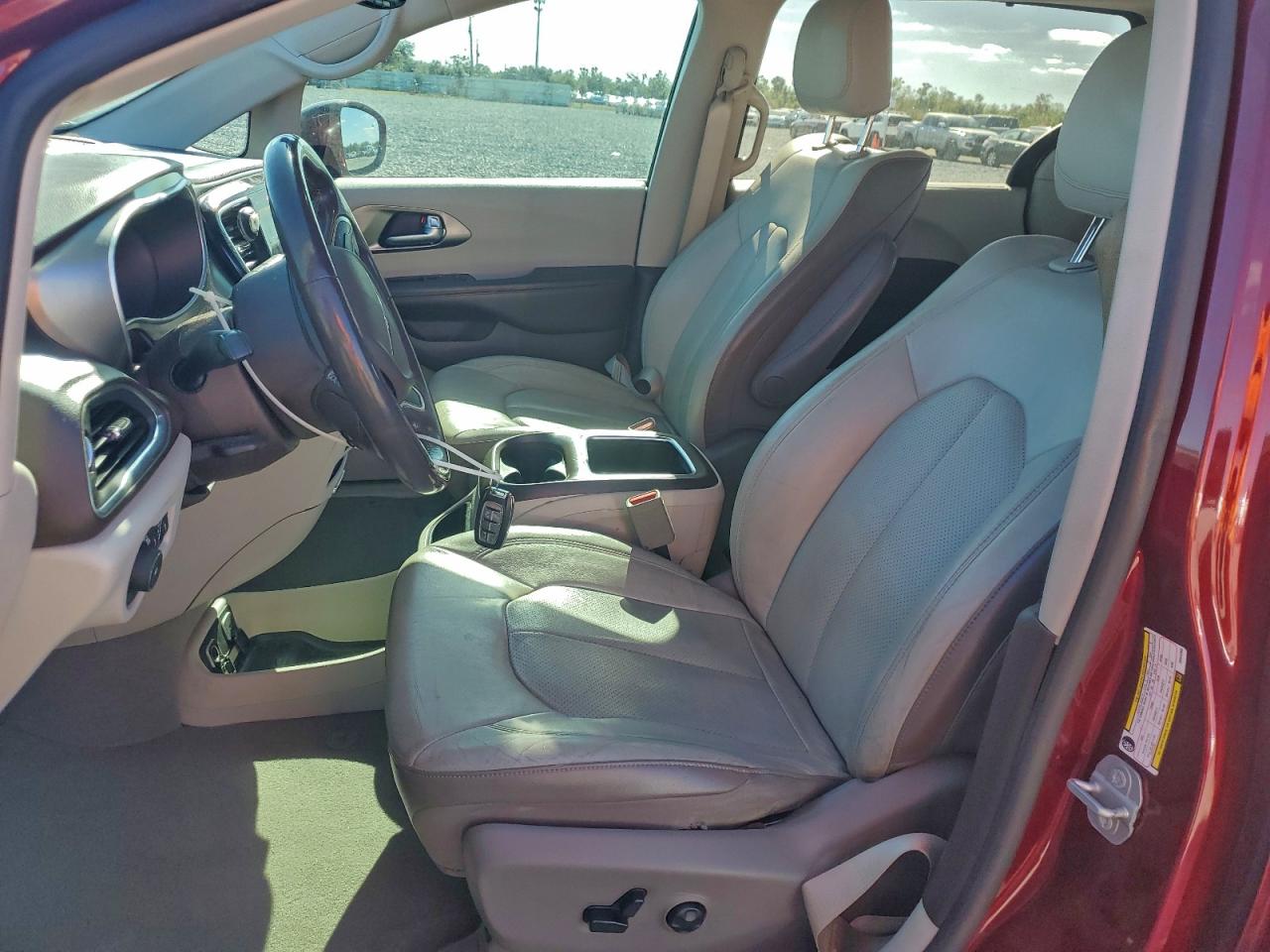 2019 CHRYSLER PACIFICA TOURING L PLUS photo 13