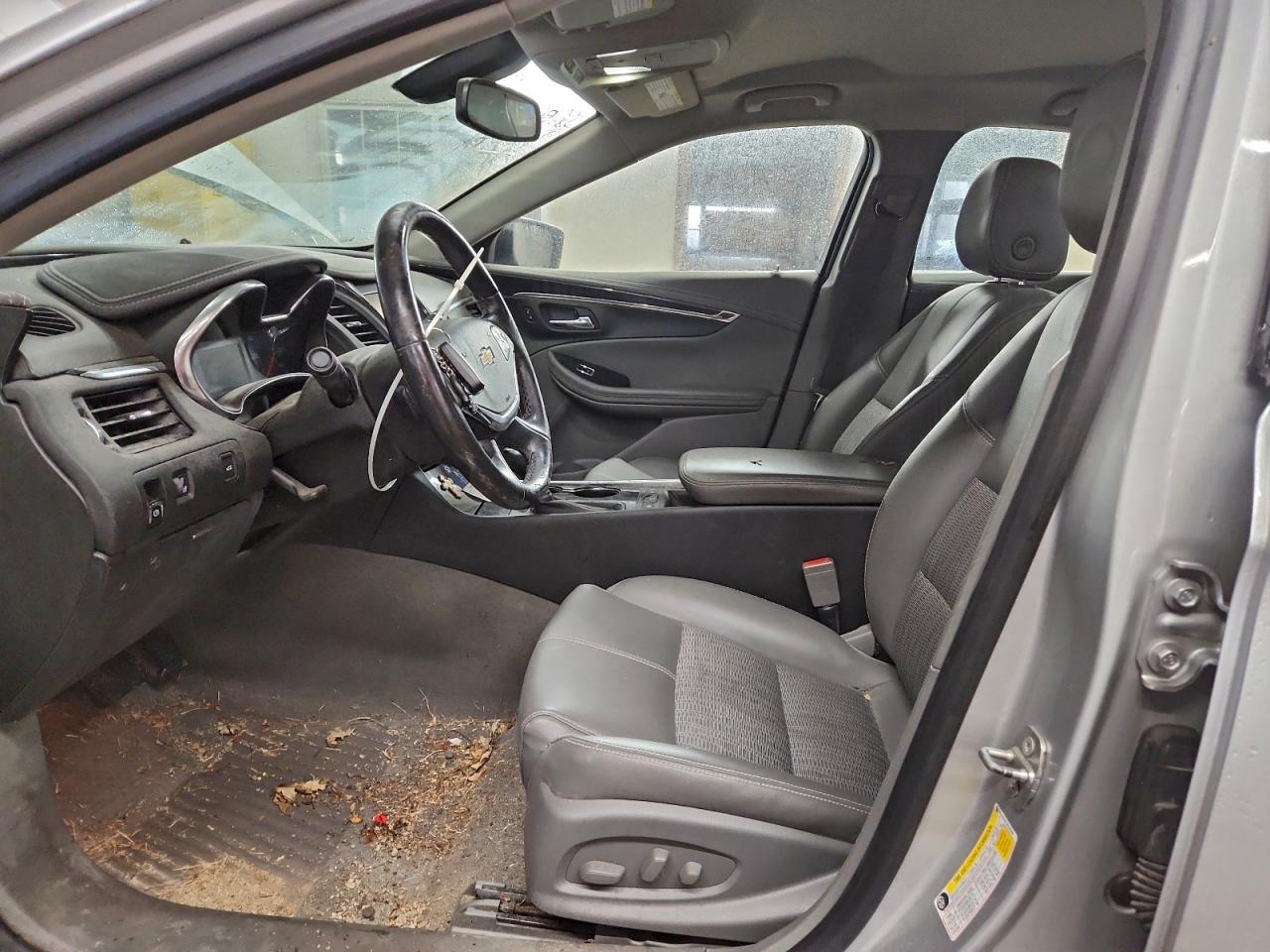 2018 CHEVROLET IMPALA LT photo 25