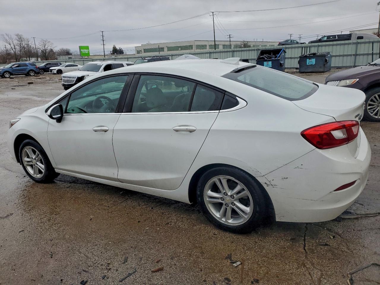 2016 CHEVROLET CRUZE LT photo 4