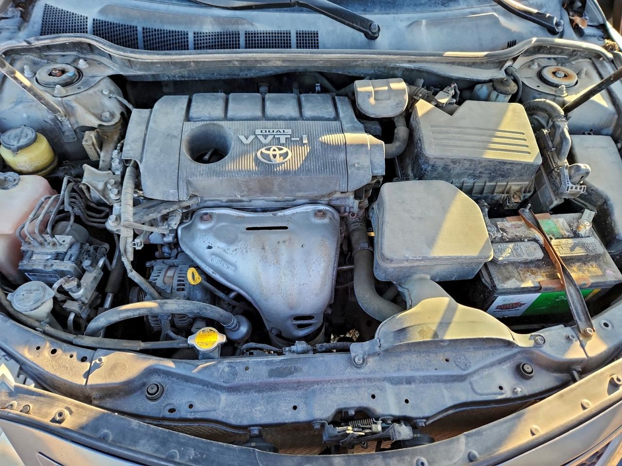 2010 TOYOTA CAMRY BASE photo 11