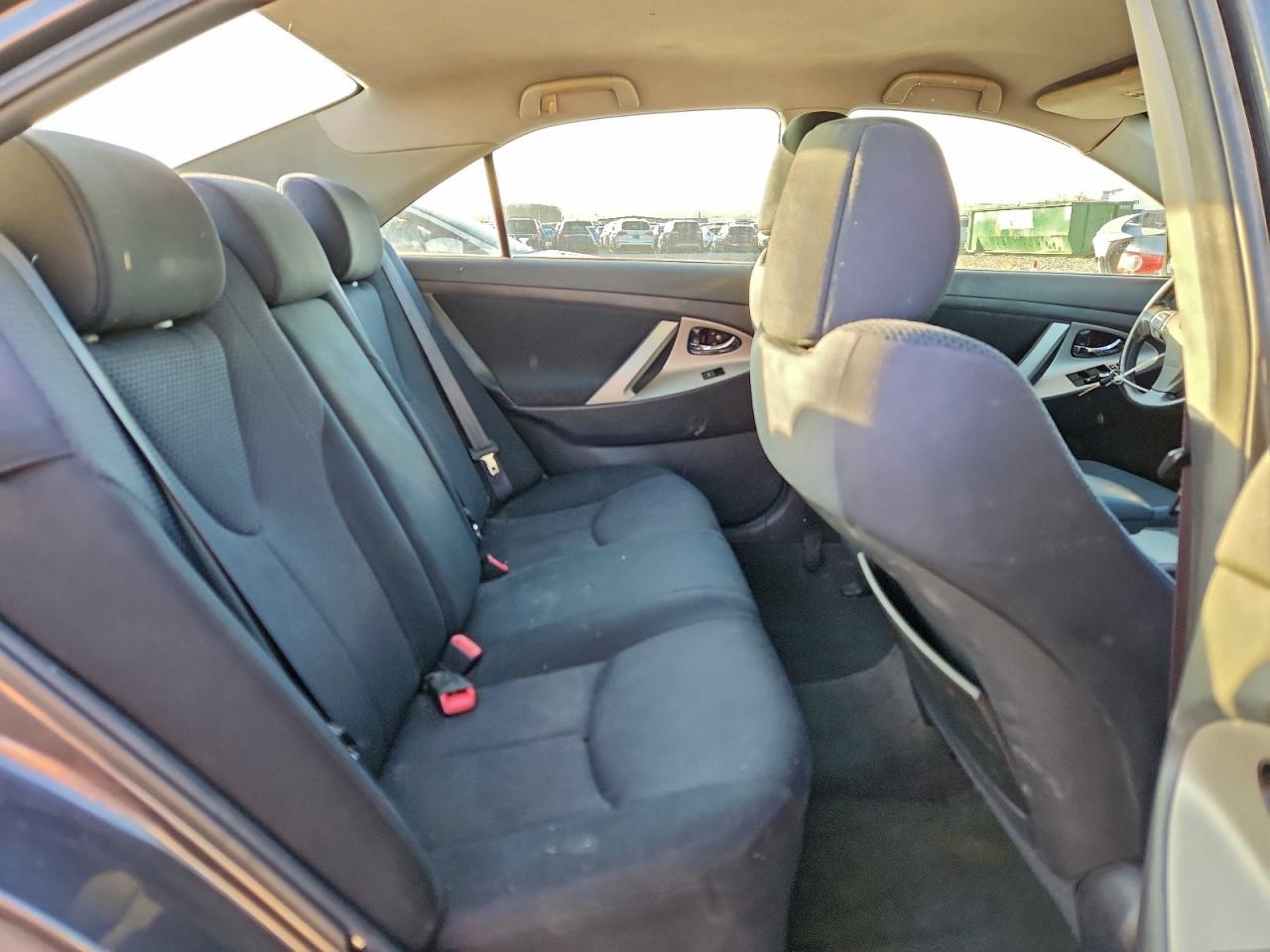 2010 TOYOTA CAMRY BASE photo 10