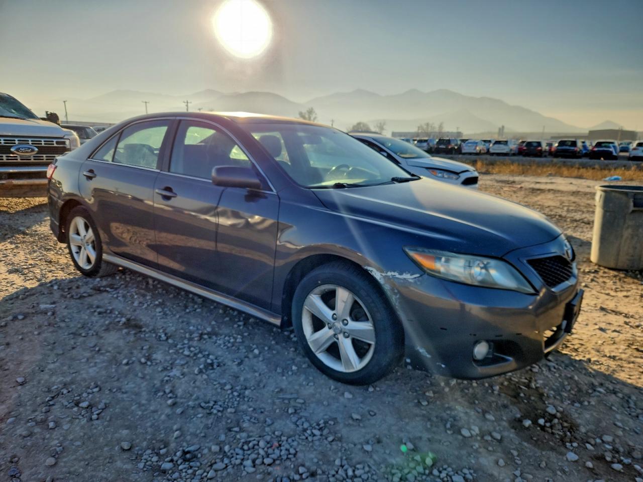 2010 TOYOTA CAMRY BASE photo 4