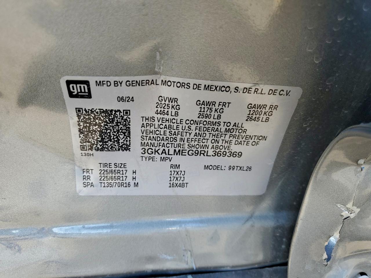 2024 GMC TERRAIN SLE photo 13