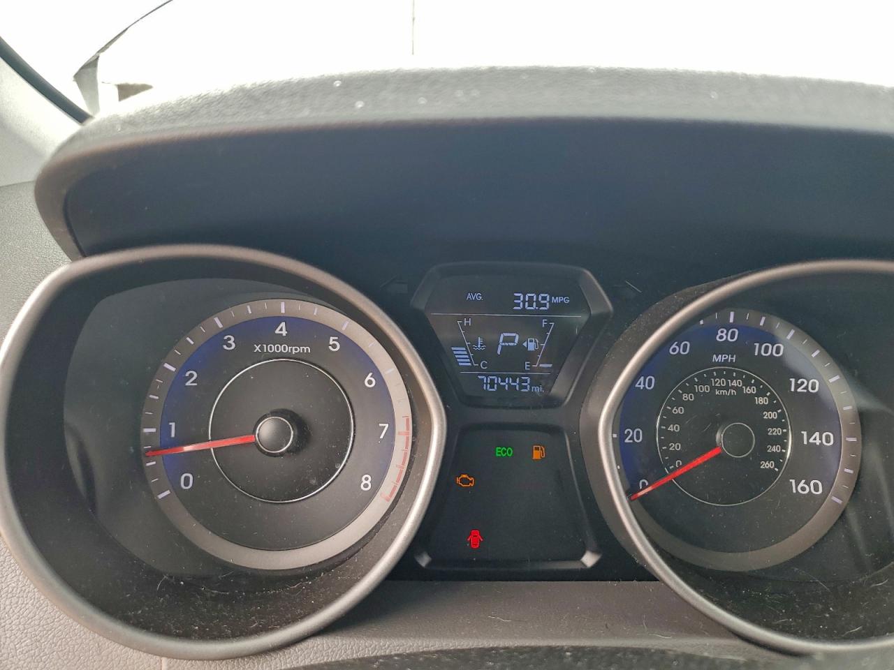 2015 HYUNDAI ELANTRA SE photo 25