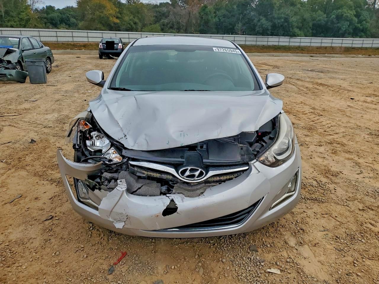 2015 HYUNDAI ELANTRA SE photo 13