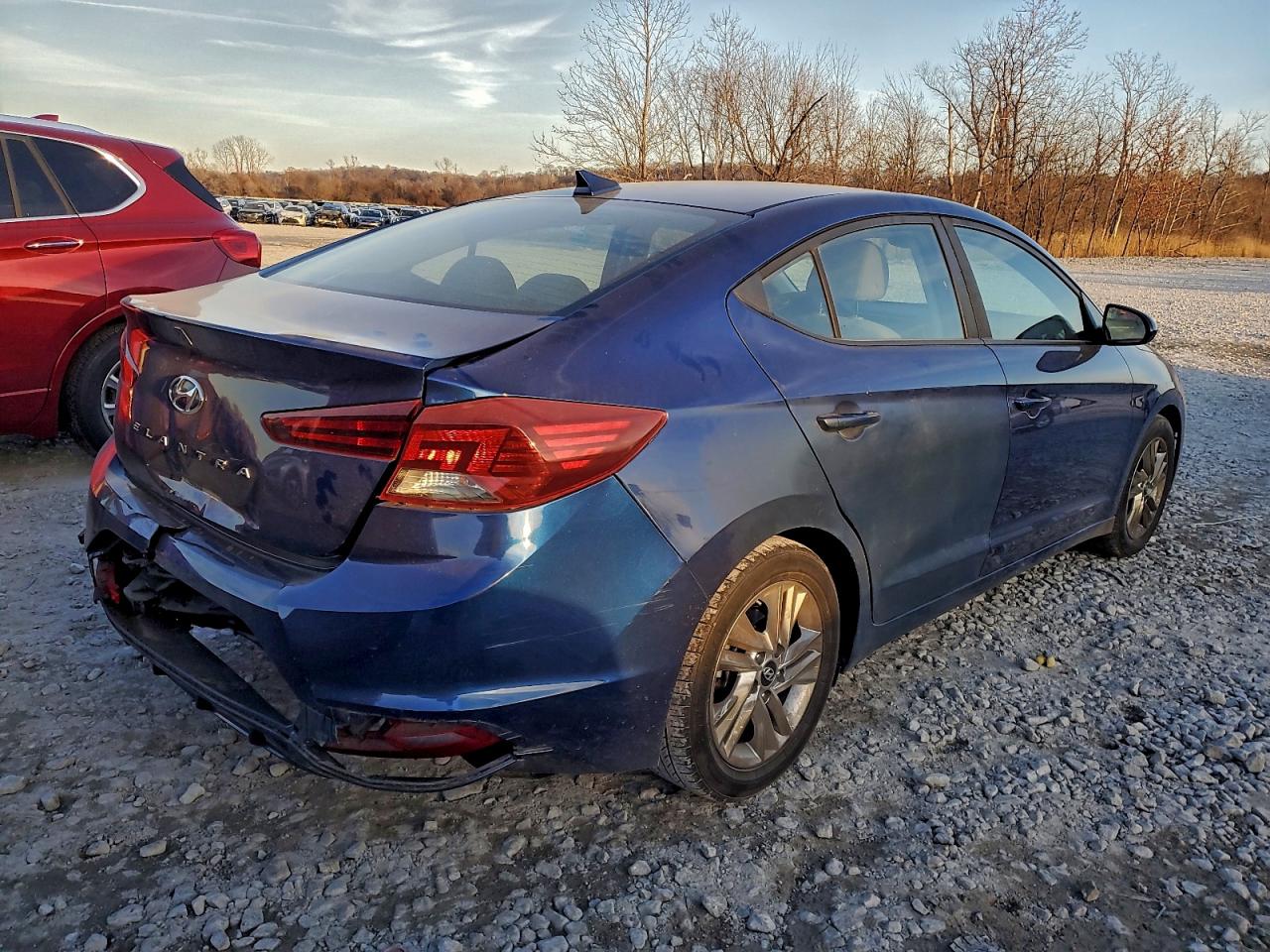 2019 HYUNDAI ELANTRA SEL photo 7