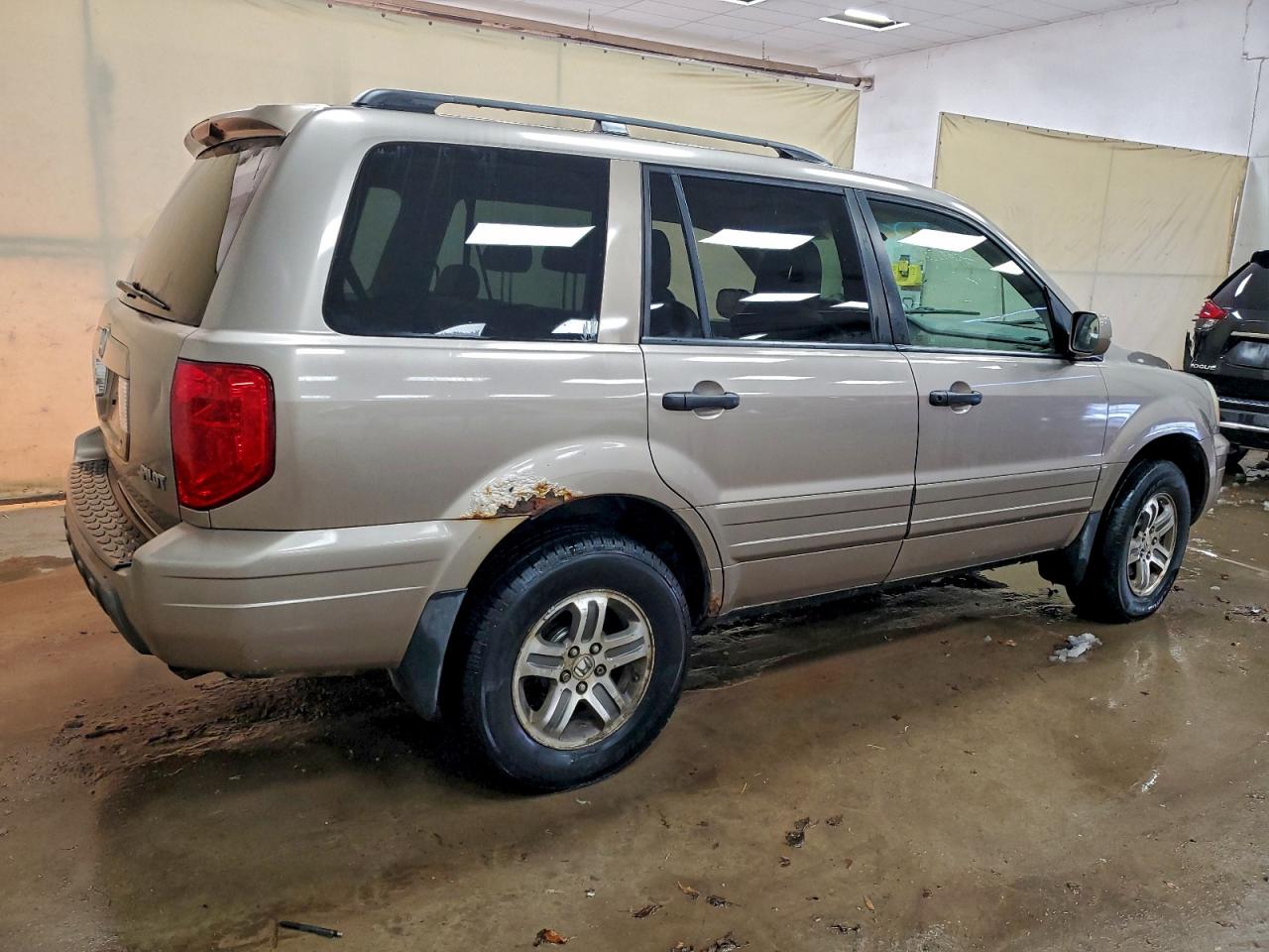 2004 HONDA PILOT EXL photo 3