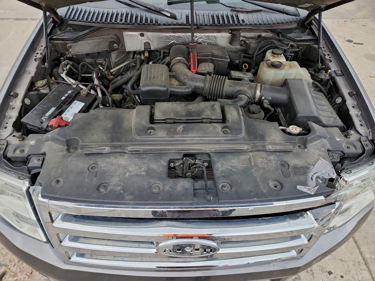 2012 FORD EXPEDITION XLT photo 12