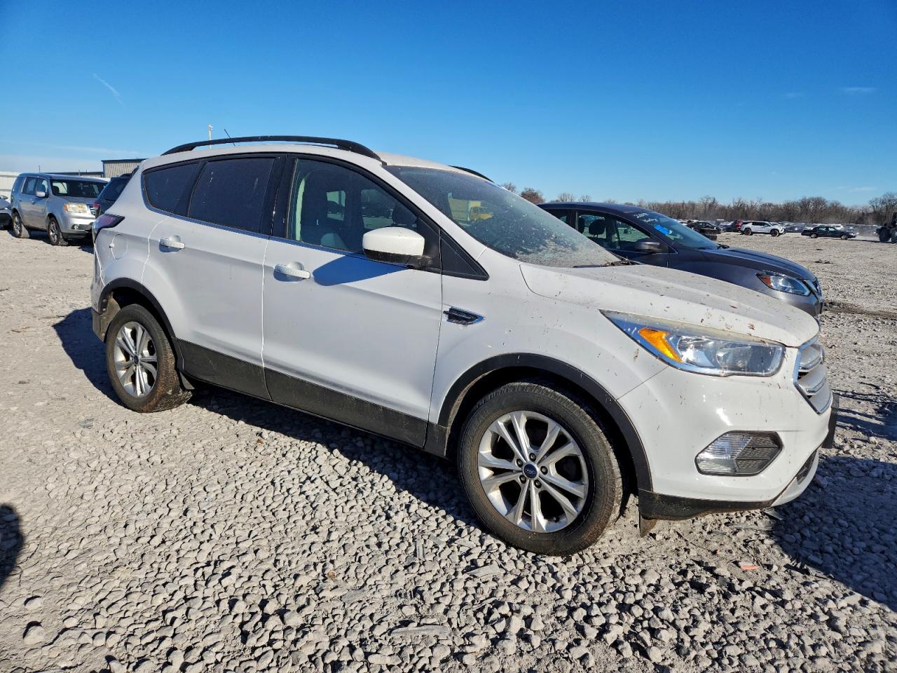 2018 FORD ESCAPE SE photo 4