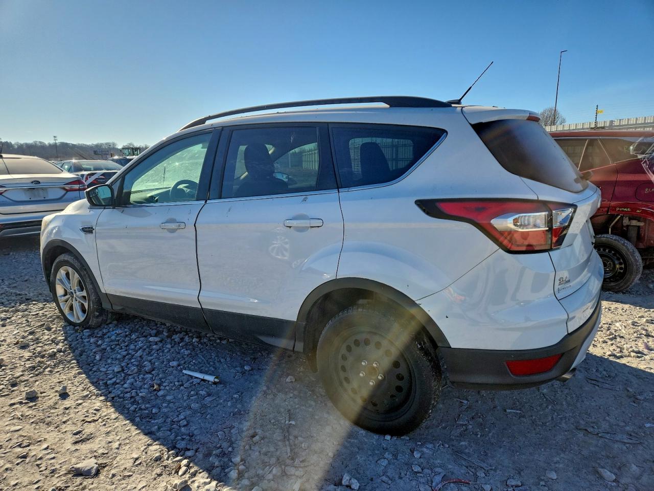 2018 FORD ESCAPE SE photo 2