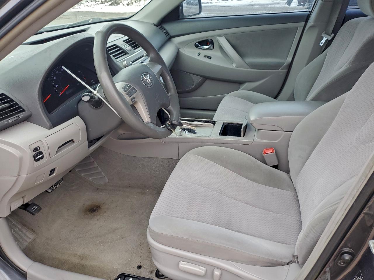 2011 TOYOTA CAMRY BASE photo 13