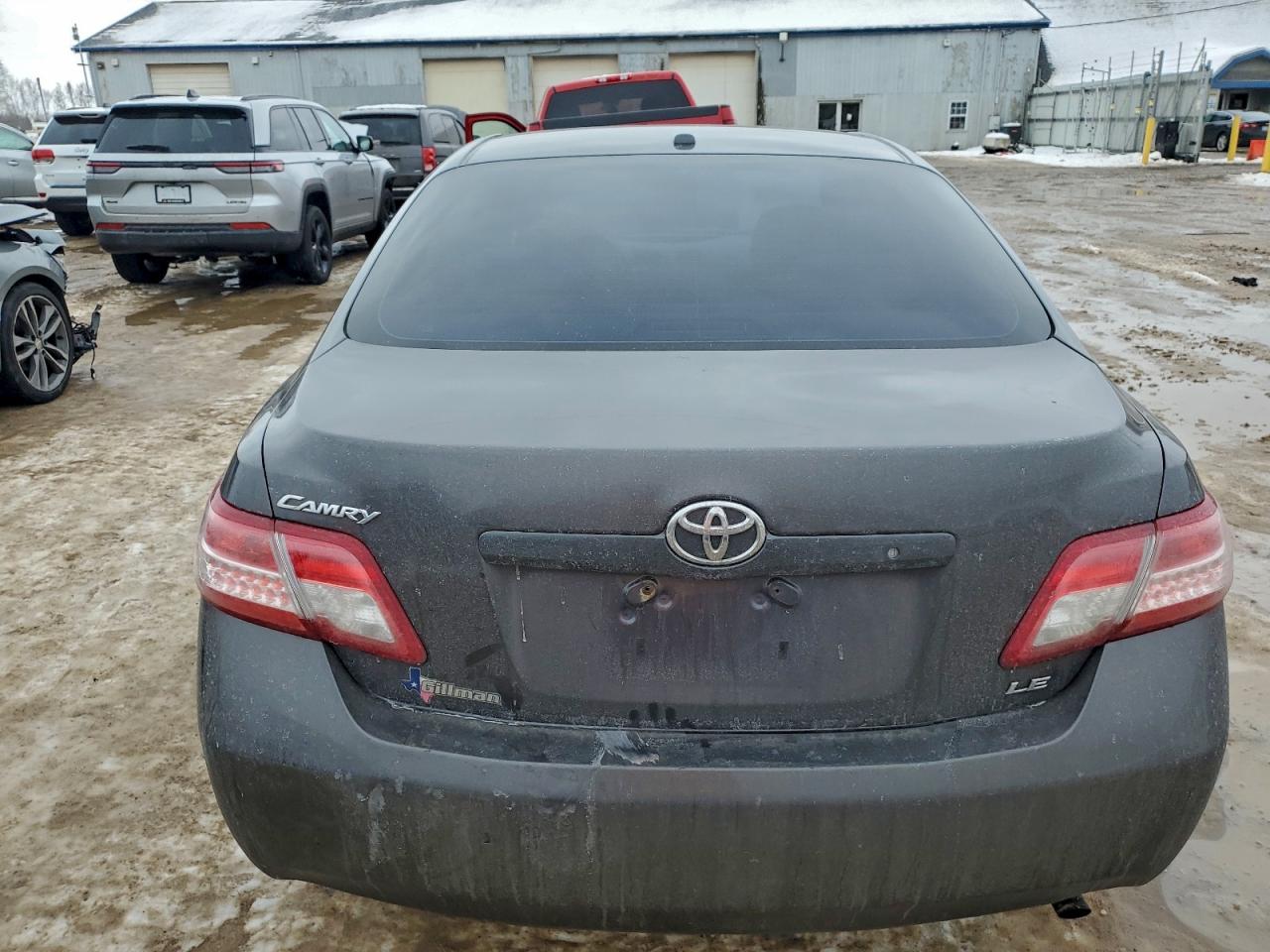 2011 TOYOTA CAMRY BASE photo 11
