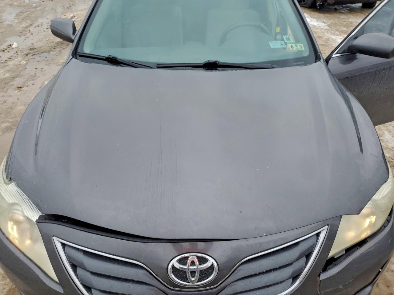2011 TOYOTA CAMRY BASE photo 21