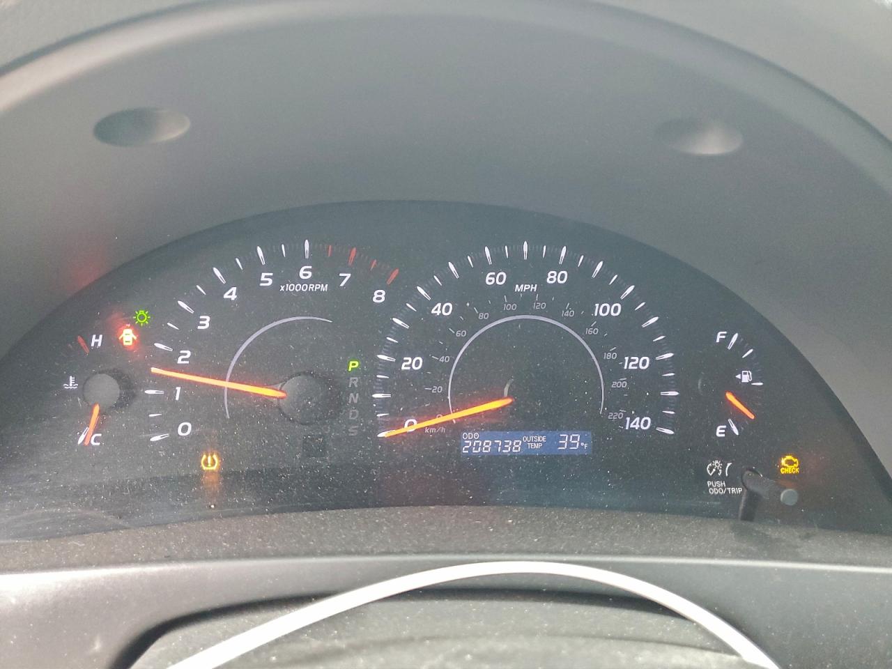 2011 TOYOTA CAMRY BASE photo 17