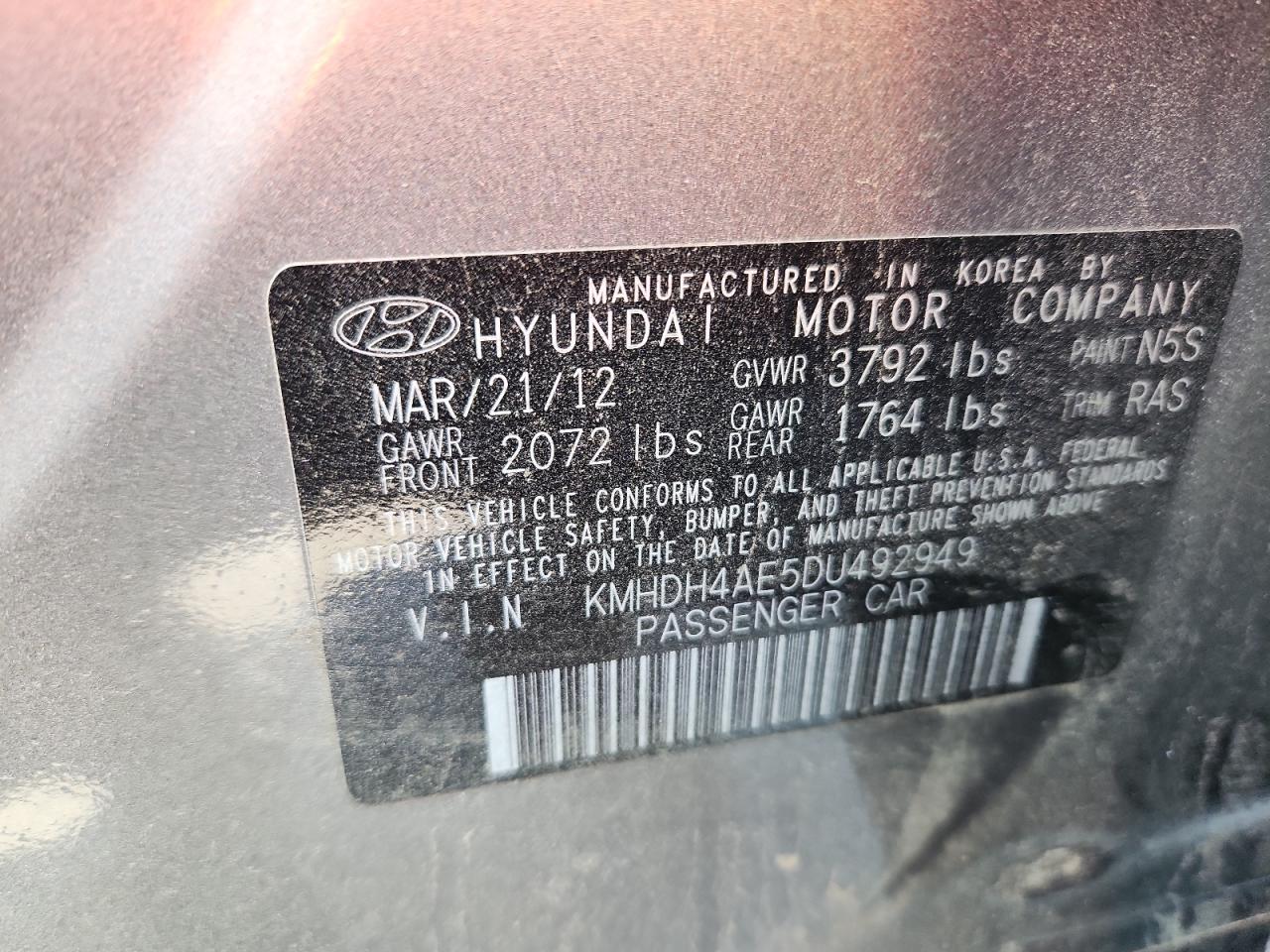 2013 HYUNDAI ELANTRA GLS photo 13