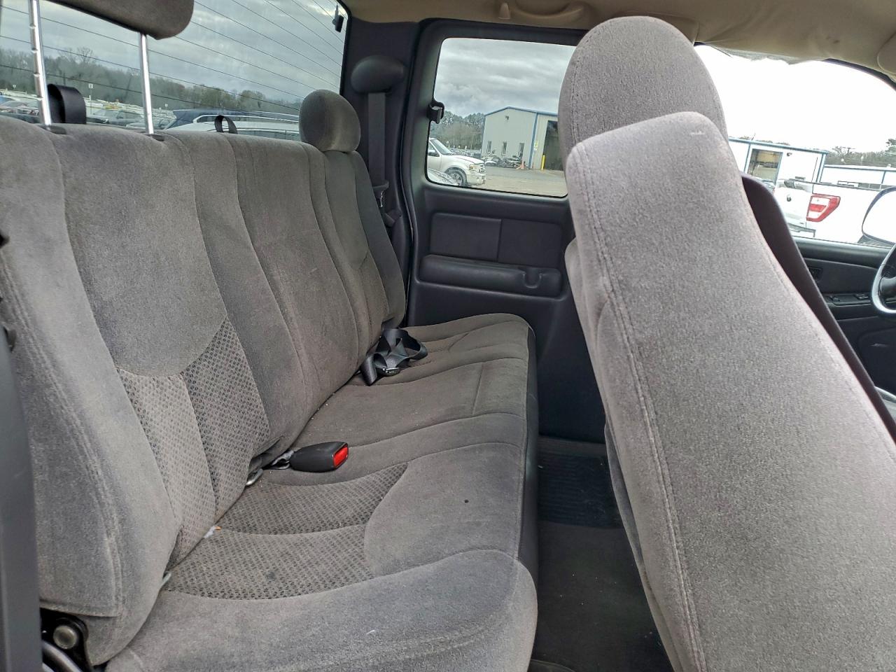 2005 CHEVROLET SILVERADO C1500 photo 10
