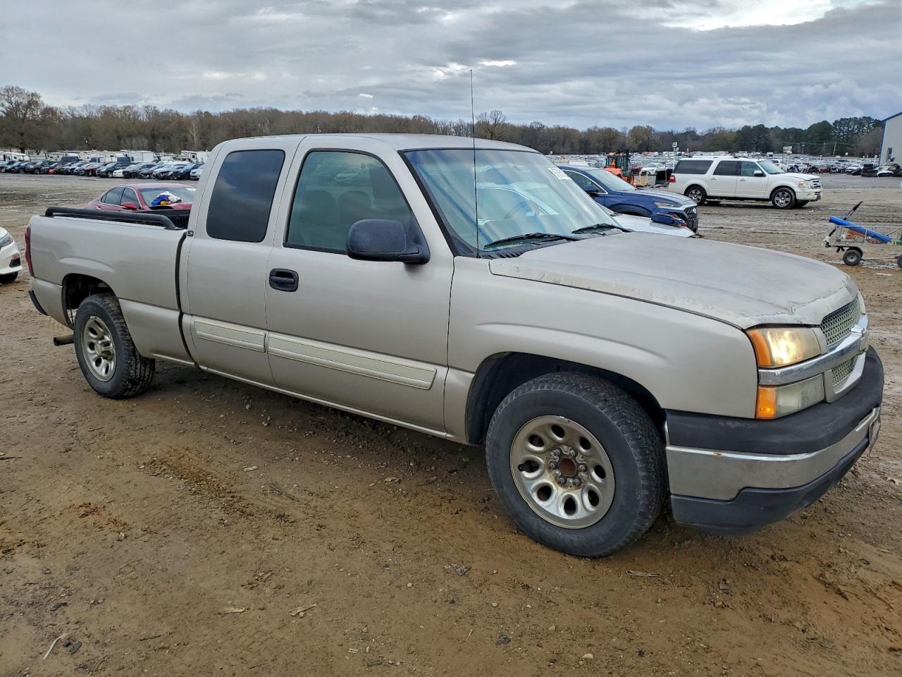 2005 CHEVROLET SILVERADO C1500 photo 4