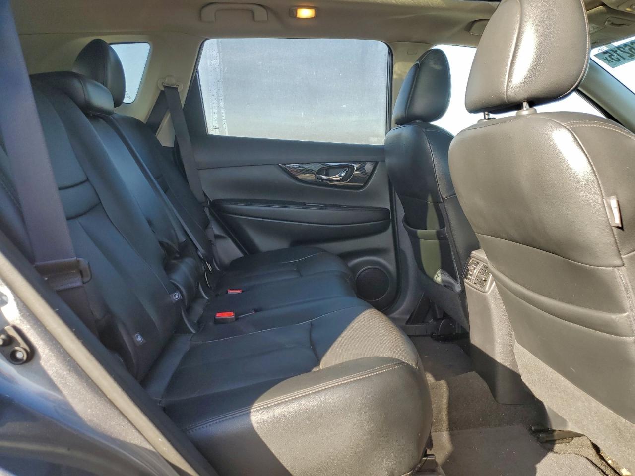 2017 NISSAN ROGUE S photo 11