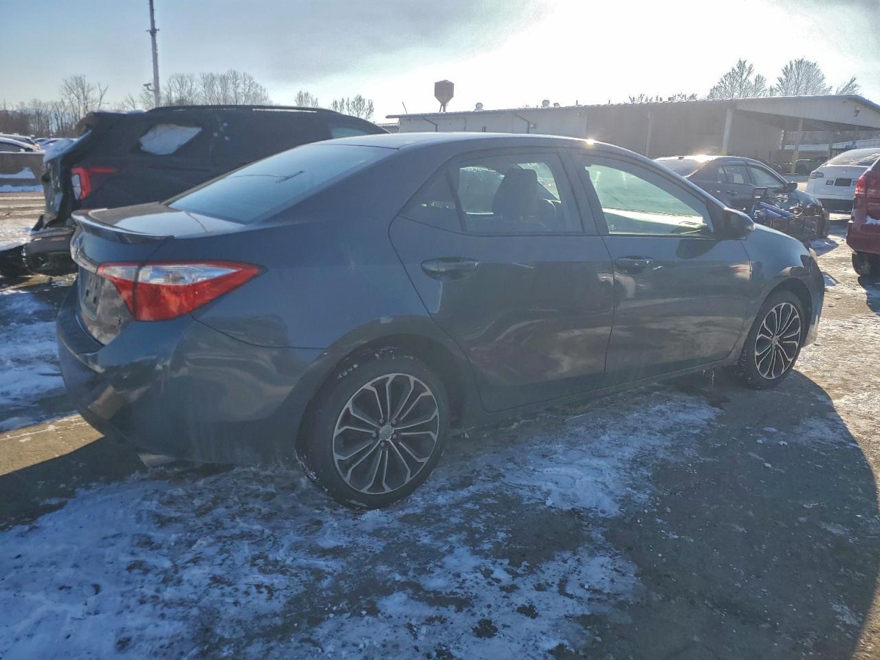 2015 TOYOTA COROLLA L photo 3