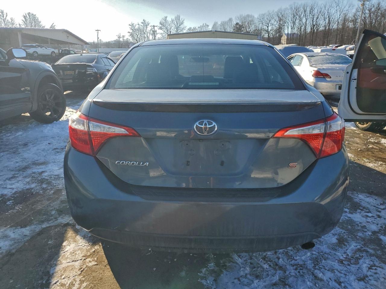 2015 TOYOTA COROLLA L photo 6