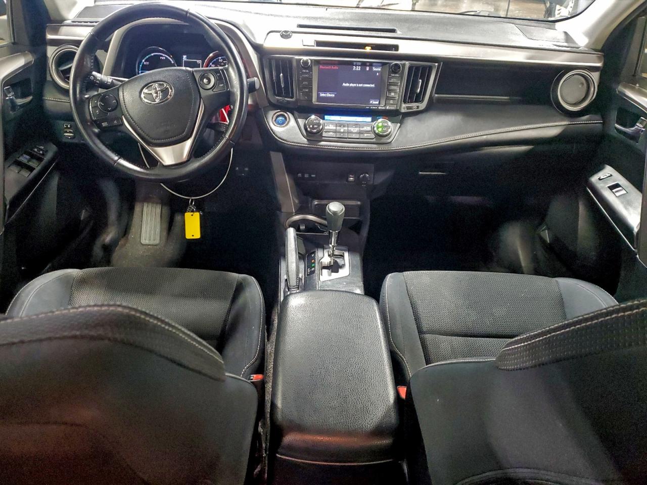 2016 TOYOTA RAV4 HV XLE photo 8